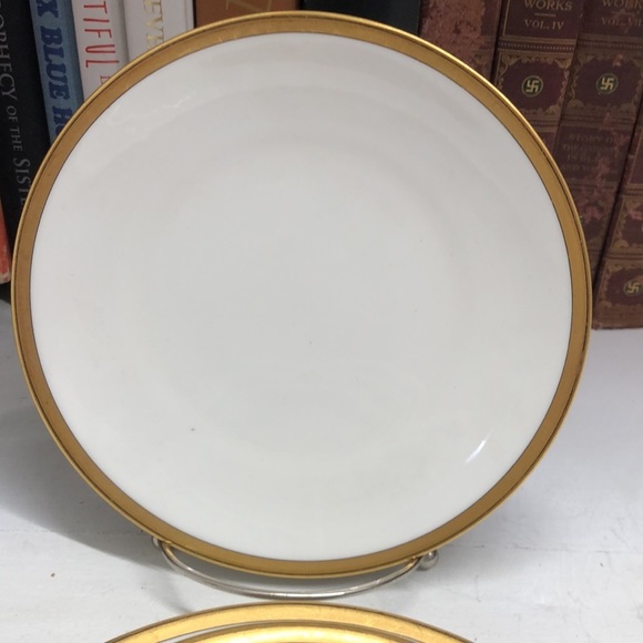 O594 Breton by Haviland White with Gold Trim 9 pc Dinner Set - Picture 2 of 4